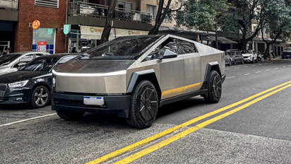Cybertruck en Argentina: así es la pickup eléctrica de Tesla ya circula en el país