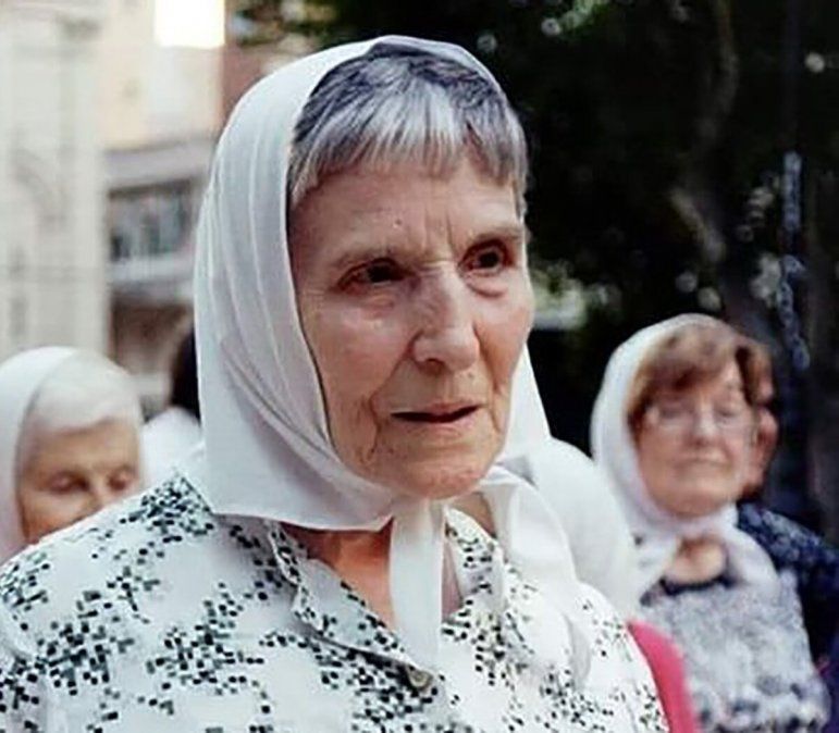 Noemí Johnston de De Vicenzo integra la agrupación Madres de Plaza de Mayo desde 1976.&nbsp;