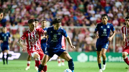 Unión no pudo ante Talleres y fue derrotado por 3 a 2 en el 15 de Abril