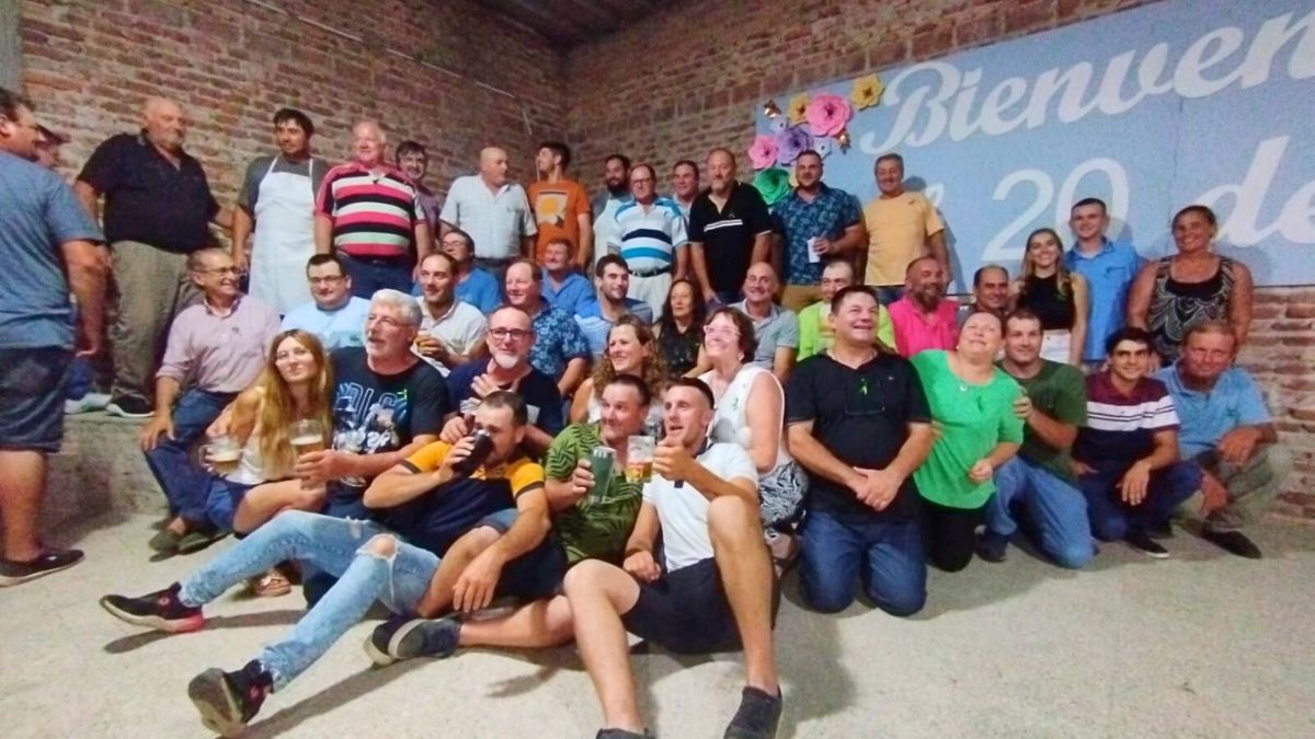 Foto de familia. Una de las tantas que se sacaron ese día. Foto de familia. Una de las tantas que se sacaron ese día.