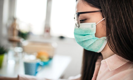 5 consejos para evitar que sus gafas se empañen mientras usa una mascarilla 5 consejos para evitar que sus gafas se empañen mientras usa una mascarilla