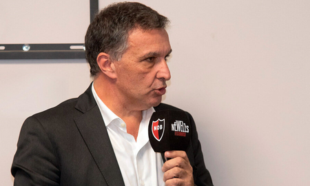 El presidente de Newells habló de los incidentes en Boca-Gimnasia y confirmó quién será el DT para lo que queda del 2024 El presidente de Newells habló de los incidentes en Boca-Gimnasia y confirmó quién será el DT para lo que queda del 2024