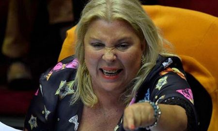 La líder de la Coalición Cívica, Elisa Carrió, abrió una interna en Juntos por el Cambio y apuntó conta Durán Barba. La líder de la Coalición Cívica, Elisa Carrió, abrió una interna en Juntos por el Cambio y apuntó conta Durán Barba.
