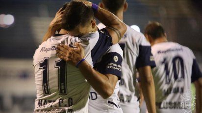 Copa de la Liga Profesional: Gimnasia rompió el invicto de Burgos en Newell's
