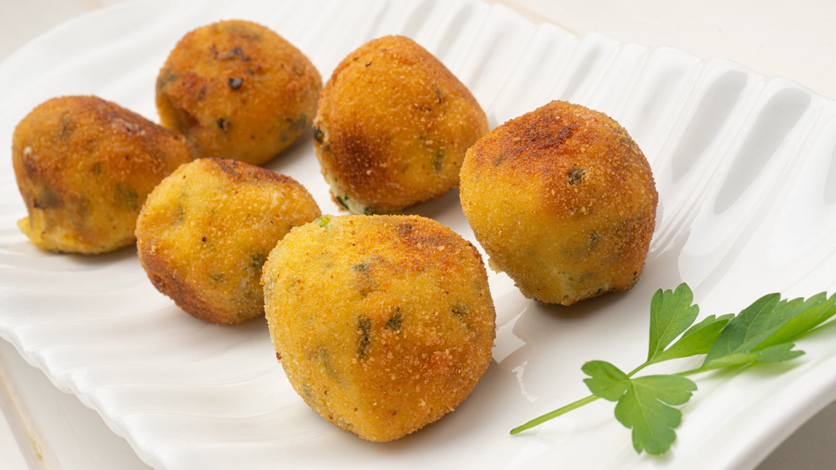 Las croquetas de espinaca y queso son deliciosas y fáciles de preparar. Las croquetas de espinaca y queso son deliciosas y fáciles de preparar.