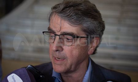El senador provincial por el departamento San Lorenzo, Armando Traferri, deberá presentarse este martes ante los fiscales del Ministerio Público de la Acusación. El senador provincial por el departamento San Lorenzo, Armando Traferri, deberá presentarse este martes ante los fiscales del Ministerio Público de la Acusación.