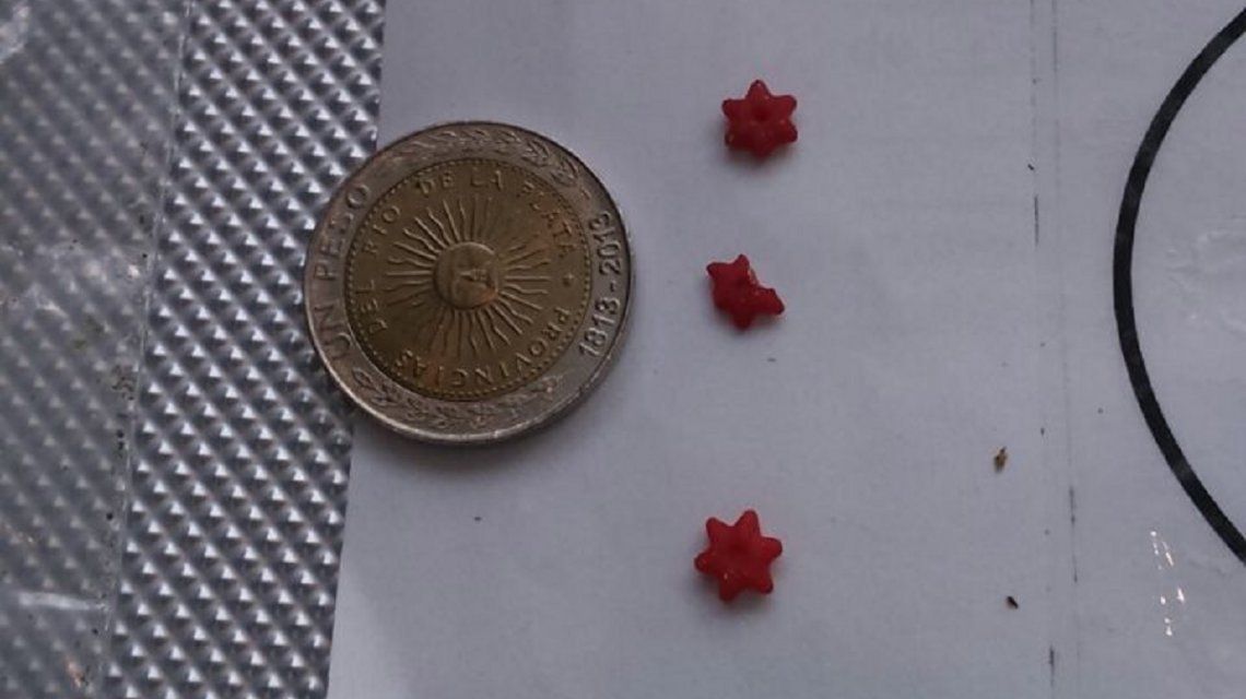 Micropunto de estrella roja, la poderosa droga que apareció en Mar del Plata