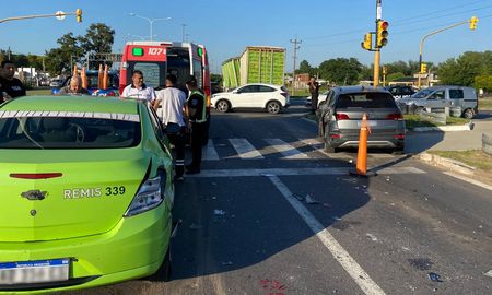 El siniestro se produjo en el kilómetro 0,5 de la Ruta Provincial 1, mano hacia Santa Fe. El siniestro se produjo en el kilómetro 0,5 de la Ruta Provincial 1, mano hacia Santa Fe.