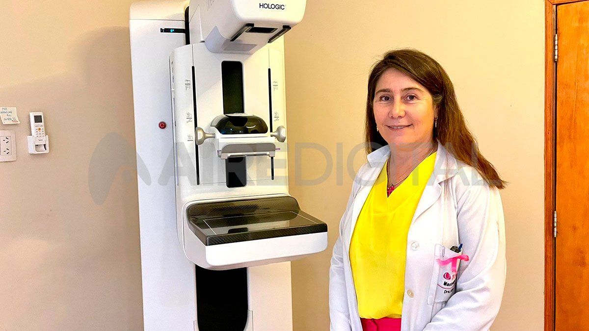 Lilia Lugo es mastóloga y desde hace 20 años trabaja en la detección del cáncer de mama. Lilia Lugo es mastóloga y desde hace 20 años trabaja en la detección del cáncer de mama.