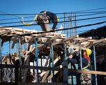 Según informó este martes el Instituto Nacional de Estadísticas y Censos (INDEC), en abril de 2026, el indicador sintético de la actividad de la construcción (ISAC) muestra una baja de 2,8% respecto a igual mes de 2025. Según informó este martes el Instituto Nacional de Estadísticas y Censos (INDEC), en abril de 2026, el indicador sintético de la actividad de la construcción (ISAC) muestra una baja de 2,8% respecto a igual mes de 2025.
