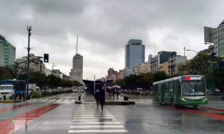 El Frente de Todos propuso este miércoles cambiar el nombre de la avenida Rivadavia de la Ciudad de Buenos Aires por Avenida Malvinas Argentinas e Islas del Atlántico Sur. El Frente de Todos propuso este miércoles cambiar el nombre de la avenida Rivadavia de la Ciudad de Buenos Aires por Avenida Malvinas Argentinas e Islas del Atlántico Sur.