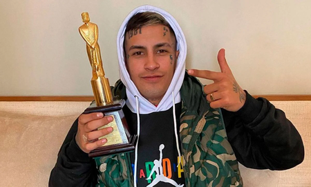 En un móvil en vivo, L-Gante que apeló al voto joven en las Paso 2021 y reveló qué le pediría a los políticos. En un móvil en vivo, L-Gante que apeló al voto joven en las Paso 2021 y reveló qué le pediría a los políticos.
