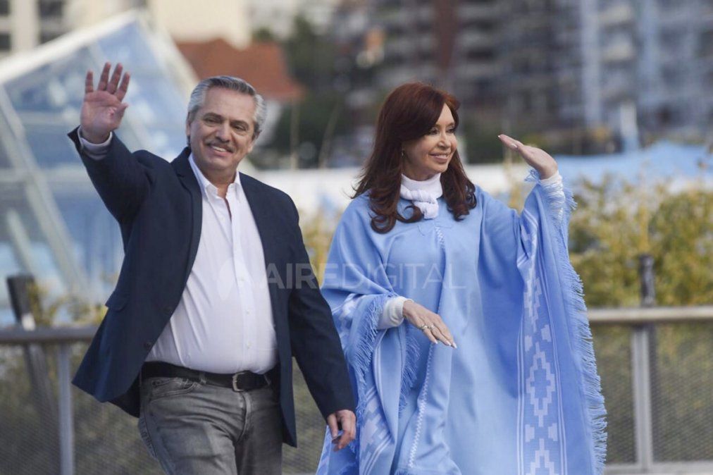 Alberto Fernández y CFK en Mar del Plata: “No cerramos una campaña, cerramos un ciclo histórico”