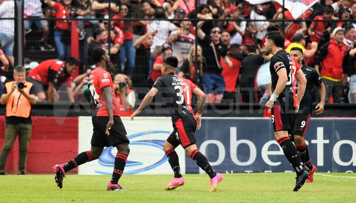 Perlaza abrió el marcador para Colón vs. Talleres.