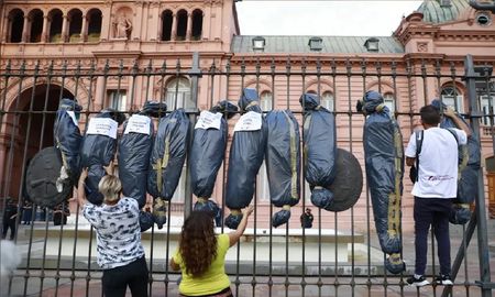Fuerte repudio de Alberto Fernández por la protesta del 27F Fuerte repudio de Alberto Fernández por la protesta del 27F