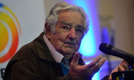 ?pepe? mujica: no me gusta un carajo el fmi ?pepe? mujica: no me gusta un carajo el fmi