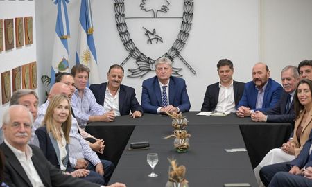 Gobernadores del Partido Justicialista (PJ) reclamaron la recuperación de un “federalismo inclusivo” y advirtieron sobre el creciente desfinanciamiento de las provincias. Gobernadores del Partido Justicialista (PJ) reclamaron la recuperación de un “federalismo inclusivo” y advirtieron sobre el creciente desfinanciamiento de las provincias.