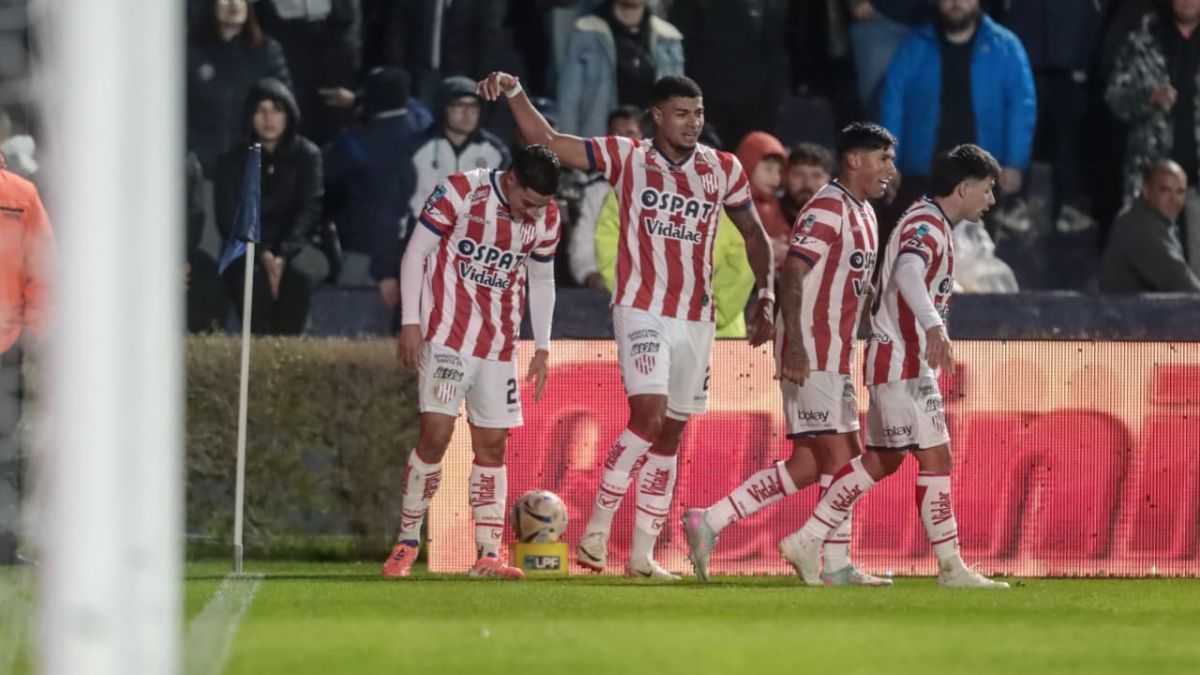 Unión clasificó a los cuartos de final del torneo Apertura tras ganarle a Independiente Rivadavia en Mendoza.&nbsp;