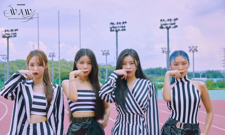 El cuarteto femenino de Kpop, MAMAMOO, lanzará un álbum recopilatorio que presentará nuevas versiones de sus éxitos pasados, así como una nueva canción. El cuarteto femenino de Kpop, MAMAMOO, lanzará un álbum recopilatorio que presentará nuevas versiones de sus éxitos pasados, así como una nueva canción.
