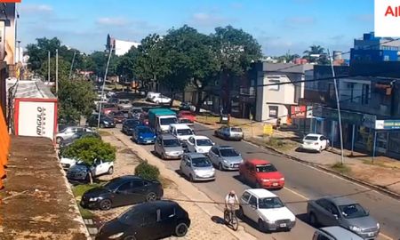 Captura de la cámara de Aire de Santa Fe que muestra el caos sobre la avenida 7 de marzo Captura de la cámara de Aire de Santa Fe que muestra el caos sobre la avenida 7 de marzo