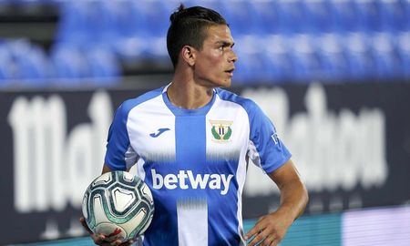 Jonathan Silva, quien descendió a segunda división de España con el Leganés, podría ser refuerzo del Leeds de Marcelo Bielsa. Jonathan Silva, quien descendió a segunda división de España con el Leganés, podría ser refuerzo del Leeds de Marcelo Bielsa.