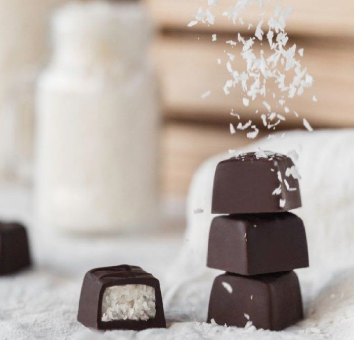 Bombones de chocolate y coco