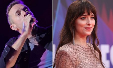 Una revista aseguró que la actriz estaba celebrando cuando recibió un inesperado mensaje del cantante de Coldplay para tomarse un tiempo. Luego volvieron a aparecer juntos. Una revista aseguró que la actriz estaba celebrando cuando recibió un inesperado mensaje del cantante de Coldplay para tomarse un tiempo. Luego volvieron a aparecer juntos.