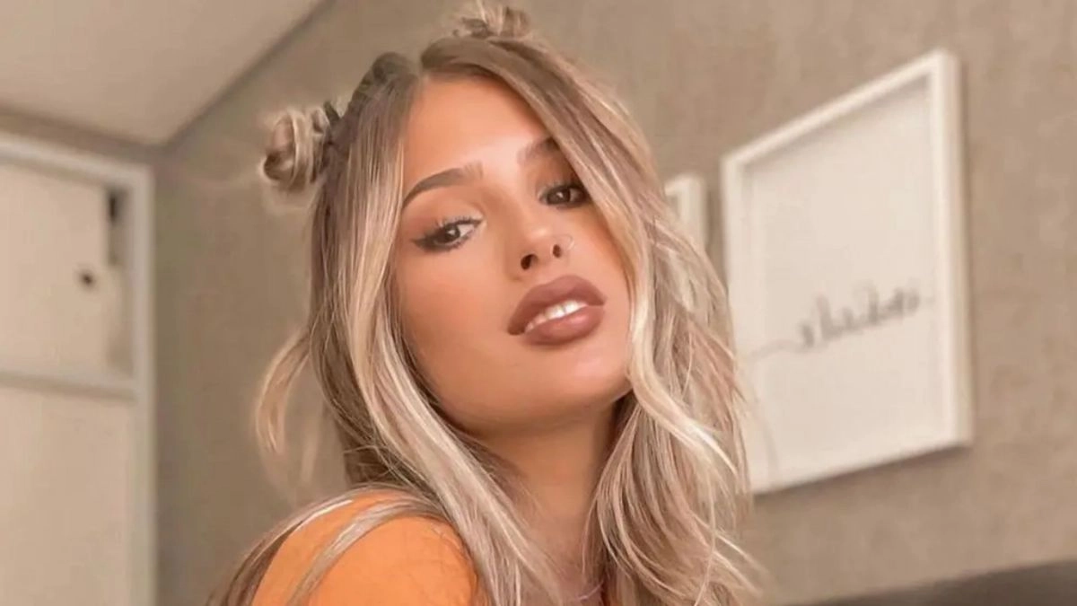 El tremendo look de Julieta Poggio