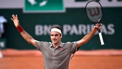 Roger Federer se resintió de la lesión y anunció que no jugará hasta 2021 