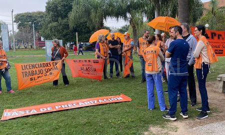 Los profesionales médicos de Siprus realizarán un paro por 24 horas este viernes en Santa Fe. Los profesionales médicos de Siprus realizarán un paro por 24 horas este viernes en Santa Fe.