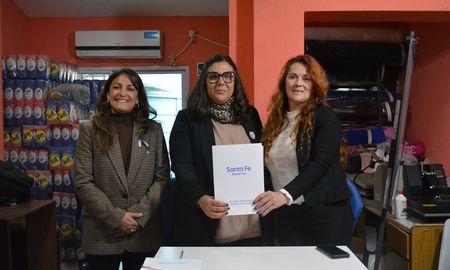 La provincia firma convenios de fortalecimiento con organizaciones para la creación de Centros de Día La provincia firma convenios de fortalecimiento con organizaciones para la creación de Centros de Día