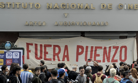 Durante el gobierno anterior, en diciembre de 2017, se modificaron los impuestos destinados a la financiación del cine, teatro, de la música y de las bibliotecas populares, fundamentales para su subsistencia y su desarrollo, destacó ayer el ministro. Durante el gobierno anterior, en diciembre de 2017, se modificaron los impuestos destinados a la financiación del cine, teatro, de la música y de las bibliotecas populares, fundamentales para su subsistencia y su desarrollo, destacó ayer el ministro.