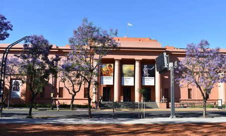 Museo Nacional de Bellas Artes es considerado uno de los espacios culturales más importantes de toda América Latina. Museo Nacional de Bellas Artes es considerado uno de los espacios culturales más importantes de toda América Latina.