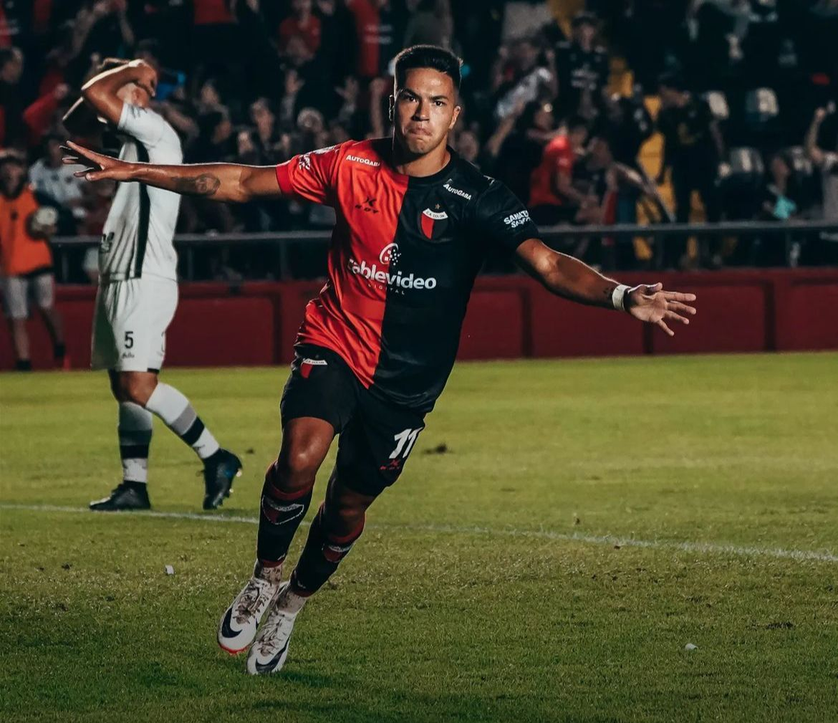 Ignacio Lago abrió la cuenta goleadora contra Patronato. Ignacio Lago abrió la cuenta goleadora contra Patronato.