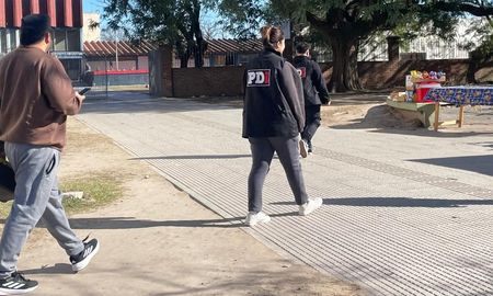 Santa Fe: hallaron droga en la mochila de una alumna. Santa Fe: hallaron droga en la mochila de una alumna.