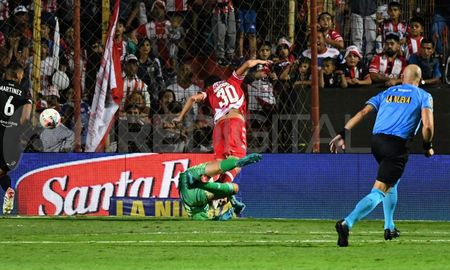 El Club Atlético Unión venció a River con un penal polémico y Mauro Luna Diale, autor del gol de la victoria, se refirió a la posible falta que derivó en el tiro penal. El Club Atlético Unión venció a River con un penal polémico y Mauro Luna Diale, autor del gol de la victoria, se refirió a la posible falta que derivó en el tiro penal.