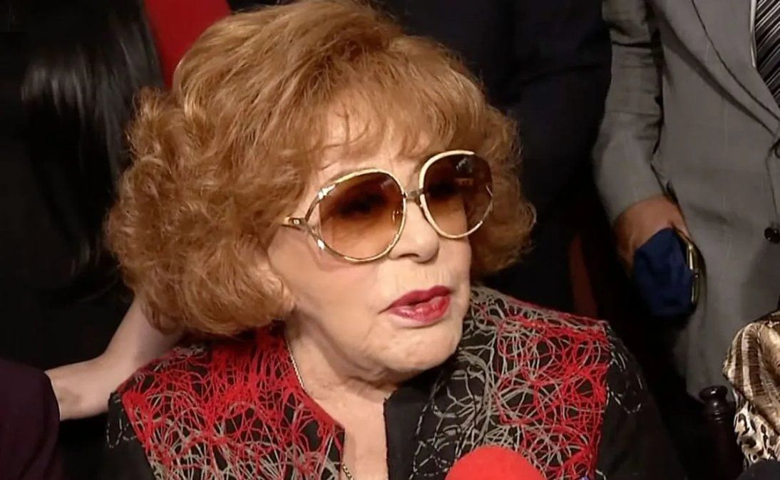 Silvia Pinal reapareció con mensaje tras salir del hospital