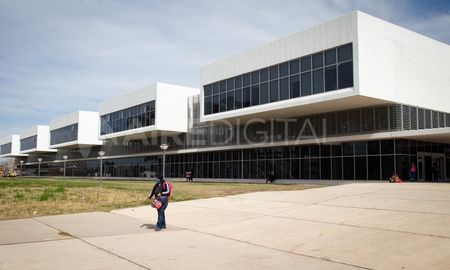 El policía de 33 años baleado el miércoles en el noroeste de la ciudad, falleció este jueves por la tarde. El policía de 33 años baleado el miércoles en el noroeste de la ciudad, falleció este jueves por la tarde.