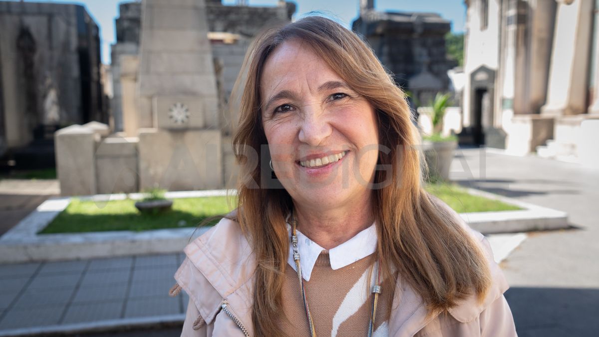 Luz Balbastro, directora del cementerio municipal. Luz Balbastro, directora del cementerio municipal.