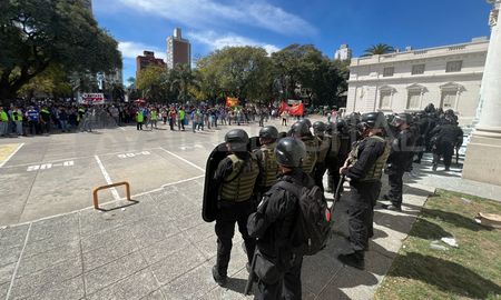 La reforma jubilatoria fue sancionada el pasado 12 de septiembre en medio de serios incidentes ocurridos en la explanada de la Legislatura. La reforma jubilatoria fue sancionada el pasado 12 de septiembre en medio de serios incidentes ocurridos en la explanada de la Legislatura.
