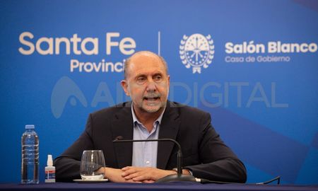 “Nuestra expectativa es que, despejada esa situación y despejadas las dudas, lo que queremos es llegar a un entendimiento”, remarcó Perotti sobre la deuda de Nación con Santa Fe. “Nuestra expectativa es que, despejada esa situación y despejadas las dudas, lo que queremos es llegar a un entendimiento”, remarcó Perotti sobre la deuda de Nación con Santa Fe.