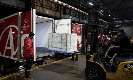 Con la nueva entrega, Argentina superará los 57 millones de vacunas recibidas. Con la nueva entrega, Argentina superará los 57 millones de vacunas recibidas.