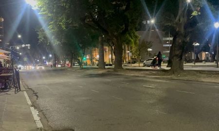 Tarde violenta en Bulevar: un hombre fue herido de arma blanca y trasladado al Hospital Cullen.