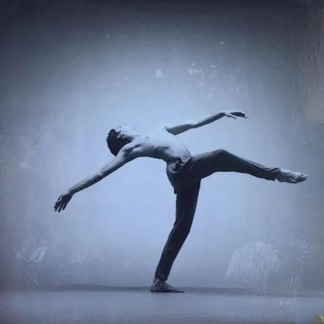 El trágico final de Simon Shelton, actor que hacía de Tinky Winky en "Teletubbies" (Foto: The Sun)