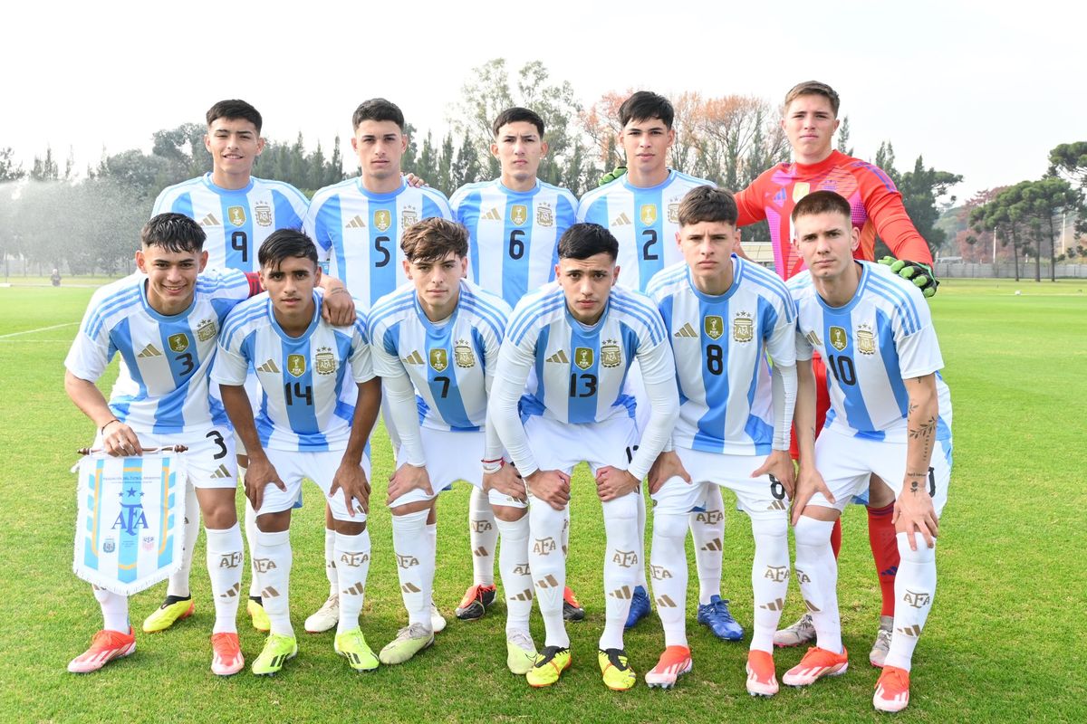 Jerónimo Dómina fue titular en el amistoso de la Selección Argentina Sub-20 contra los Estados Unidos. Jerónimo Dómina fue titular en el amistoso de la Selección Argentina Sub-20 contra los Estados Unidos.