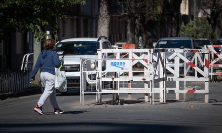 Aguas Santafesinas realizará trabajos en dos intersecciones de la ciudad de Santa Fe, con cortes de tránsito entre las 7 y las 9 de la mañana. Aguas Santafesinas realizará trabajos en dos intersecciones de la ciudad de Santa Fe, con cortes de tránsito entre las 7 y las 9 de la mañana.
