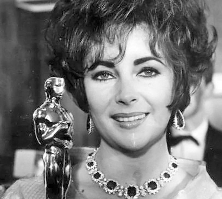 Hace diez años fallecía Elizabeth Taylor, la estrella de los ojos violeta