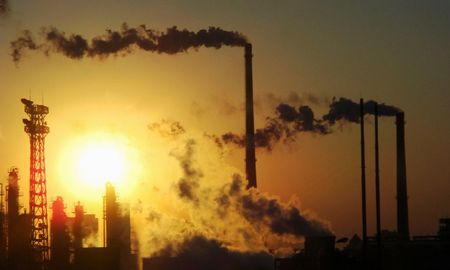 Naciones Unidas confirmó que la década que termina es la más cálida desde que se tienen registros. Ni siquiera la baja de actividades generada por el coronavirus logró torcer esta tendencia. Naciones Unidas confirmó que la década que termina es la más cálida desde que se tienen registros. Ni siquiera la baja de actividades generada por el coronavirus logró torcer esta tendencia.