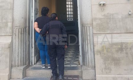 La mujer fue trasladada a la Comisaría Segunda. La mujer fue trasladada a la Comisaría Segunda.