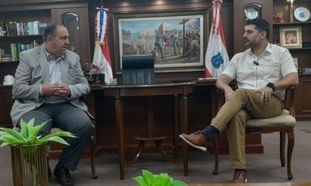 Juan Pablo Poletti firmó un acuerdo de hermanamiento y cooperación con su par de Asunción Juan Pablo Poletti firmó un acuerdo de hermanamiento y cooperación con su par de Asunción